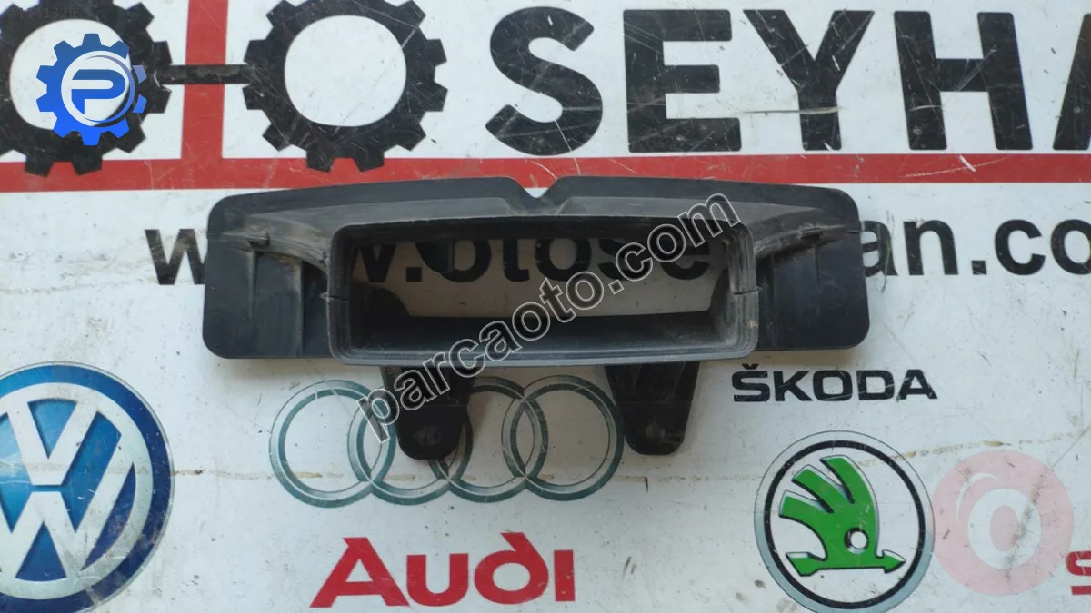 6R1819063A vw polo göğüs havalandırma ara parçası