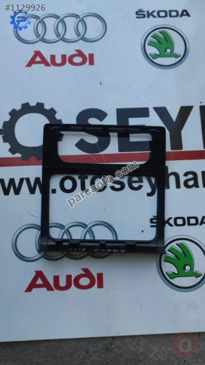 2K5858061 volkswagen caddy 2011-15 teyp torpido çerçeve