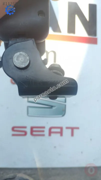 1K06897376 vw caddy arka emniyet kemer dişisi