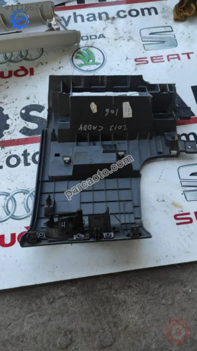 2K5858365 2K5858367 caddy 2011-15 saklama bölmesi direksiyon