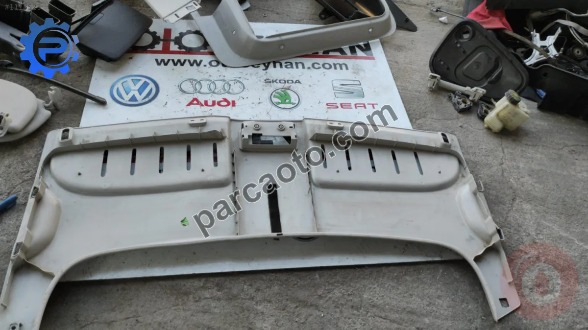 2K0867705 2011-15 volswagen caddy tavan rafı