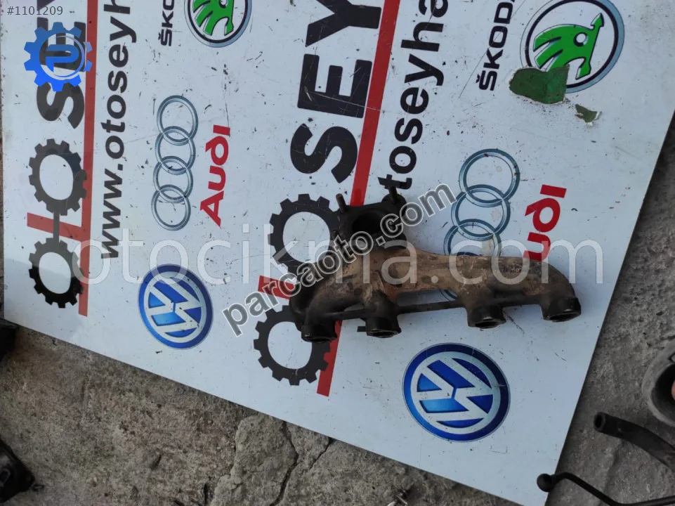 06A253033 volkswagen audi 1.8 egzoz manifoldu