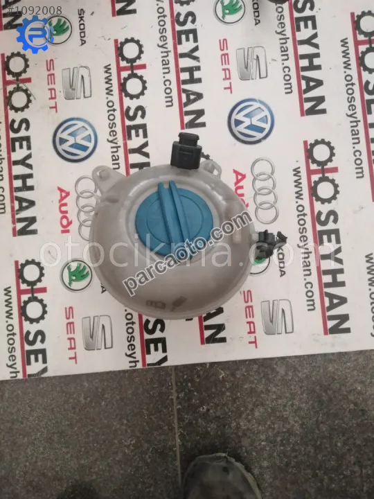 5Q0121407F vw golf 7 yedek su deposu