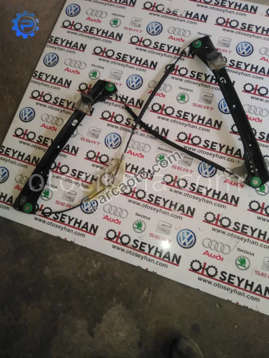 Volkswagen Jetta Cam Krikosu - Adana Seyhan