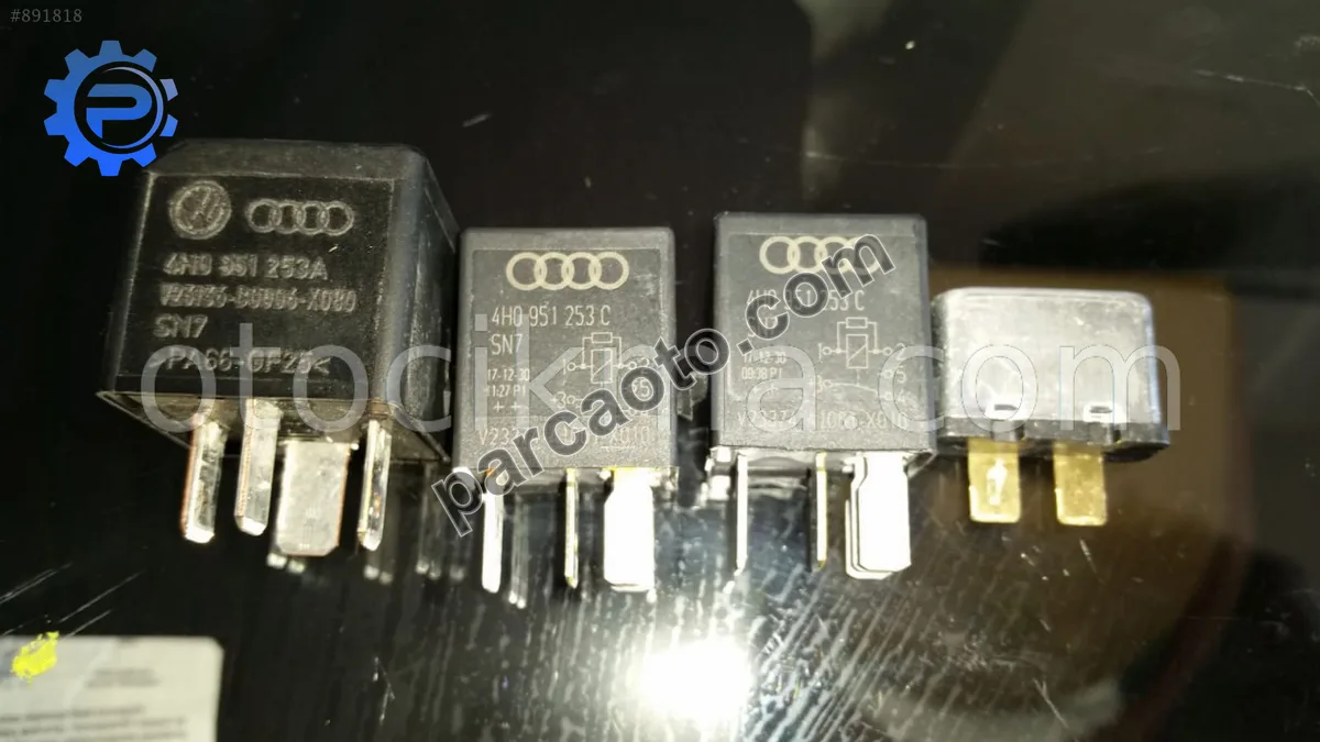 4H0951253C skoda octavia vw passat golf audi röle