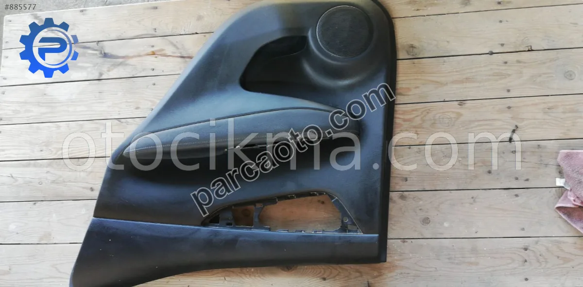 829104ea1a 829224ea1a nissan qashqai arka sağ kapı döşemesi