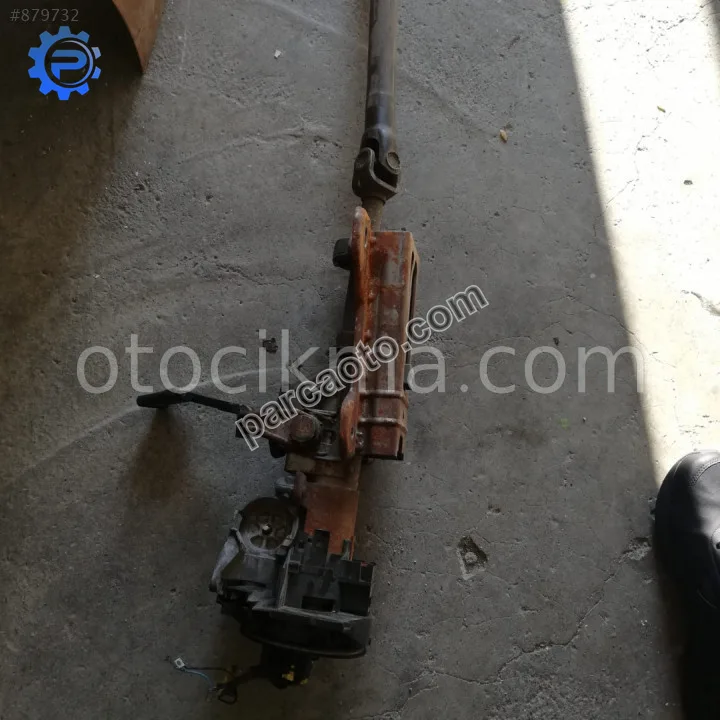 2005 ford fiesta direksiyon kolonu ve mafsal