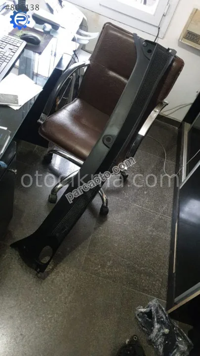 Dacia Sandero Ön Cam Izgarası - Adana Seyhan