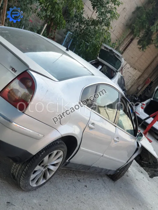 Volkswagen Passat Kapı Camları - Adana Seyhan