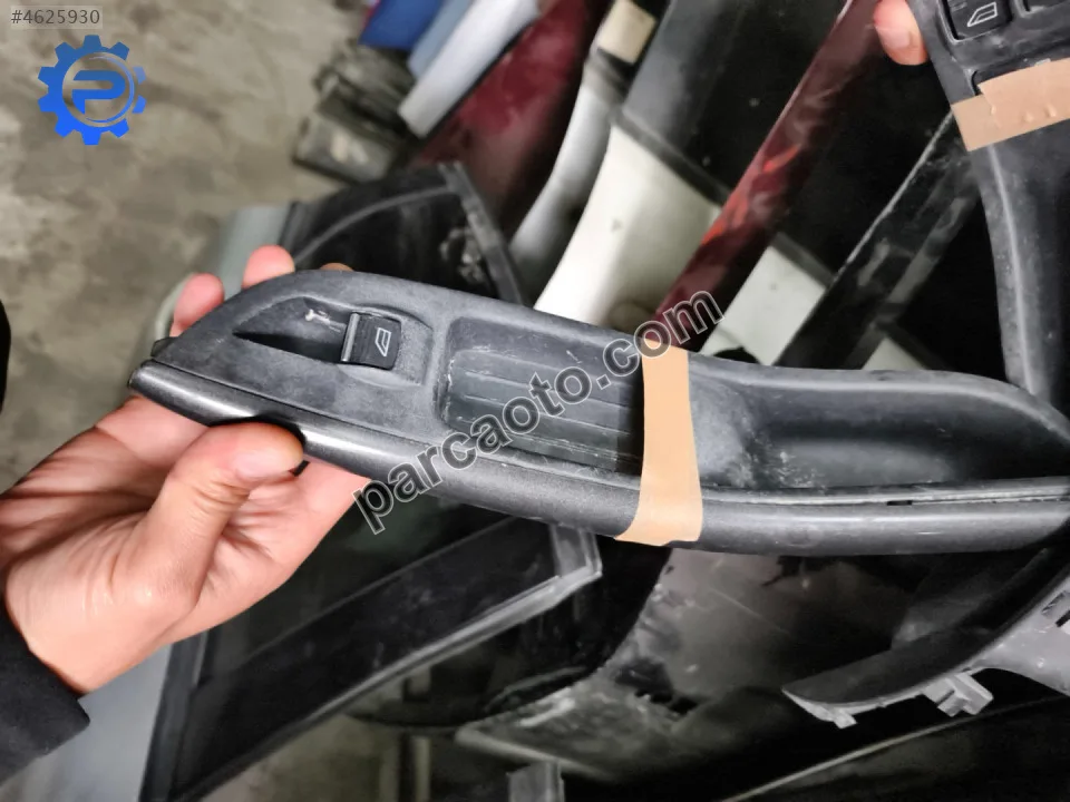 Ford focus 2012-2018 cam düğmesi  sol arka