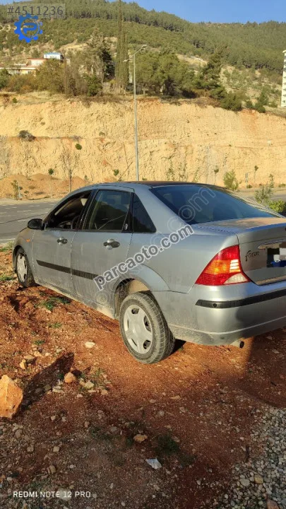 Focus 1 sol arka camurluk gri hatasız