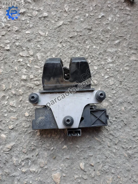 Ford focus 2005 2011 bagaj kilidi