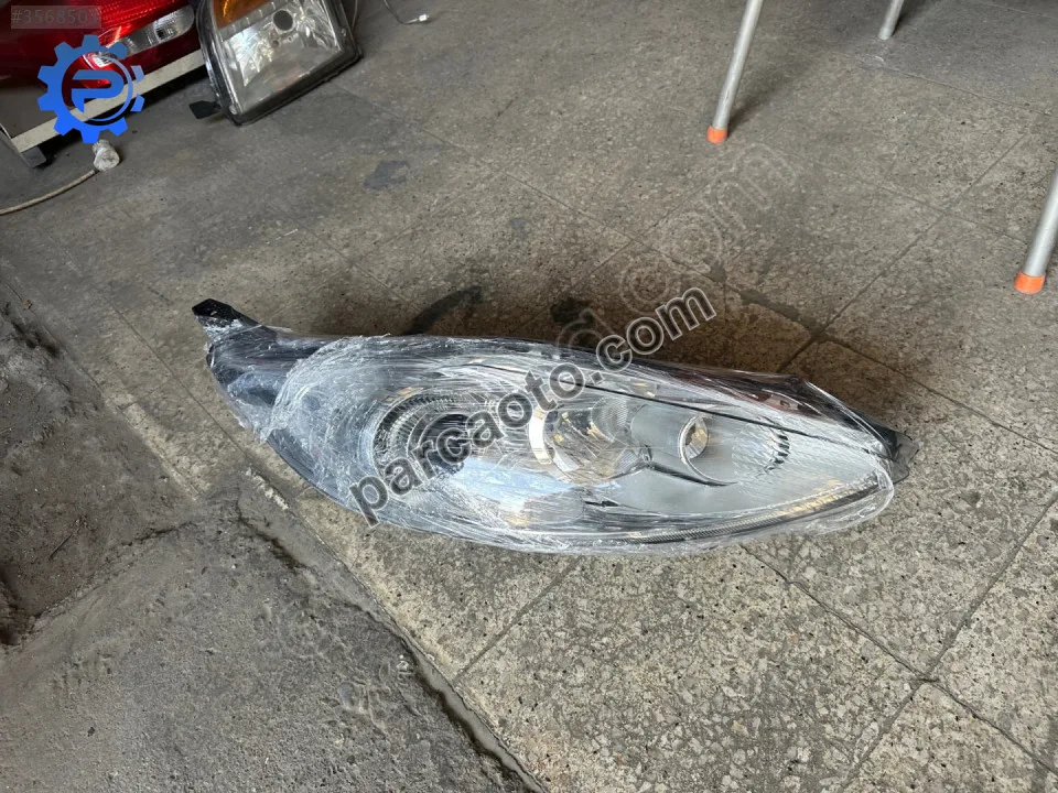 2009 2012 fiesta sağ far