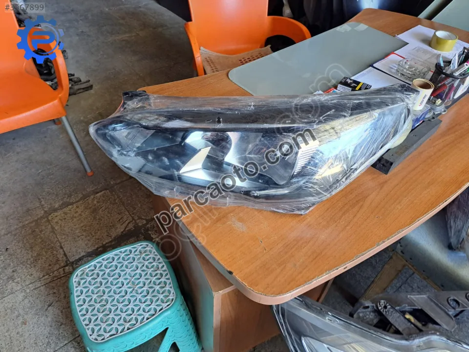 2019 2022 ford focus sol far cikma orjinal