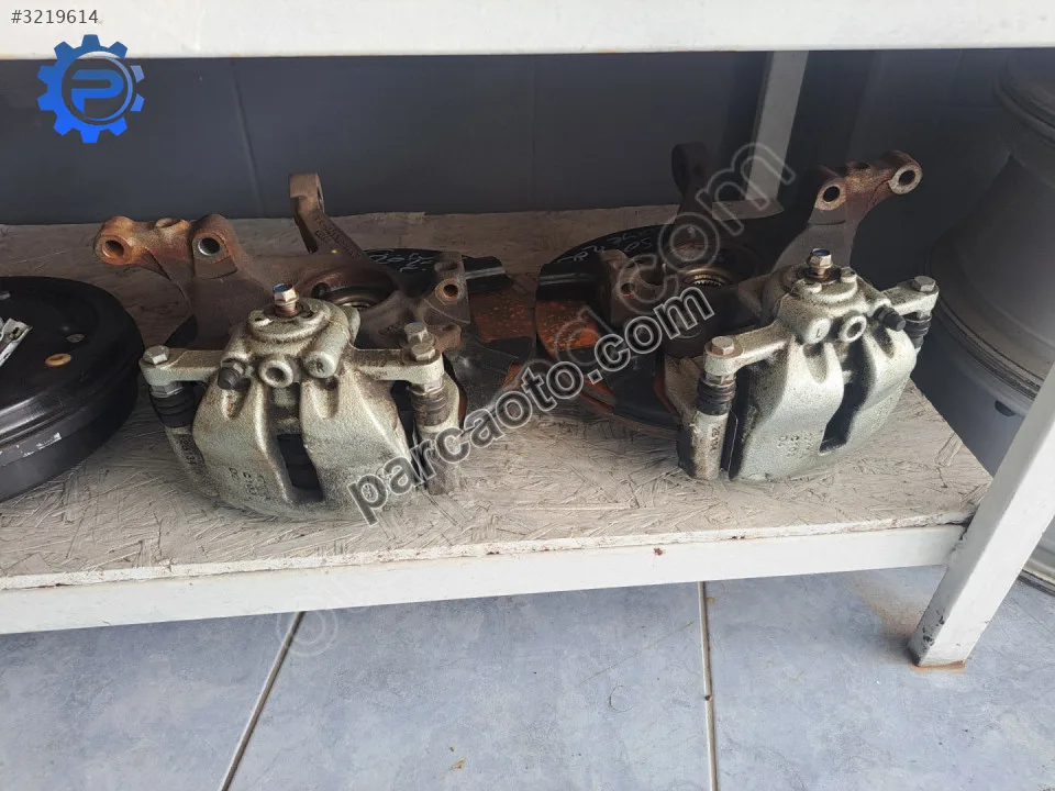 Ford corier tasiyici fren kaliperi