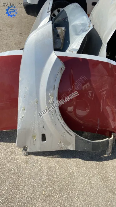 Ford fusion sag çamurluk