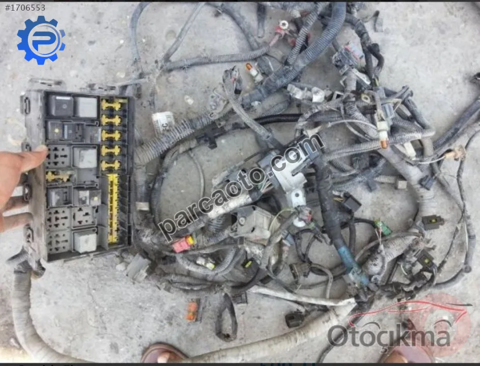 2009 2013 ford connect motor ici ve göyüs tesisati