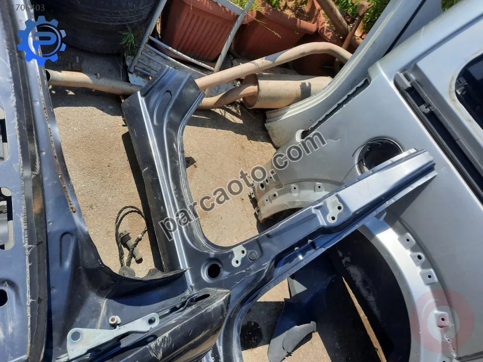 1999 2005 ford focus sag marşpiyel saci direkli