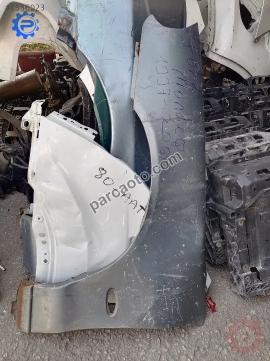 Ford Mondeo Sağ Çamurluk 1997-2000
