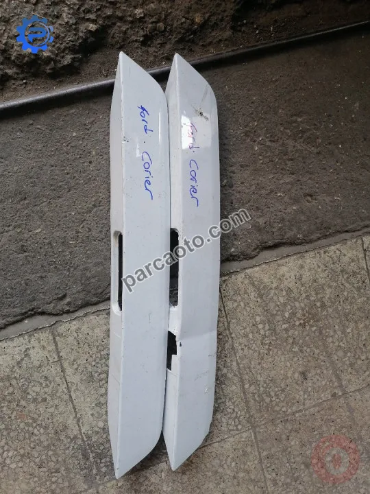 Ford Tourneo Courier Arka Bagaj Plastiği