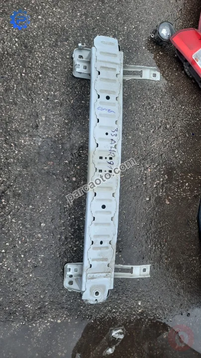 2019 2020 Ford corier ön tampon demiri