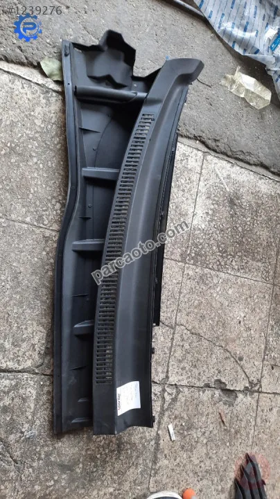 Toyota Corolla Ön Cam Izgarası - Adana Seyhan