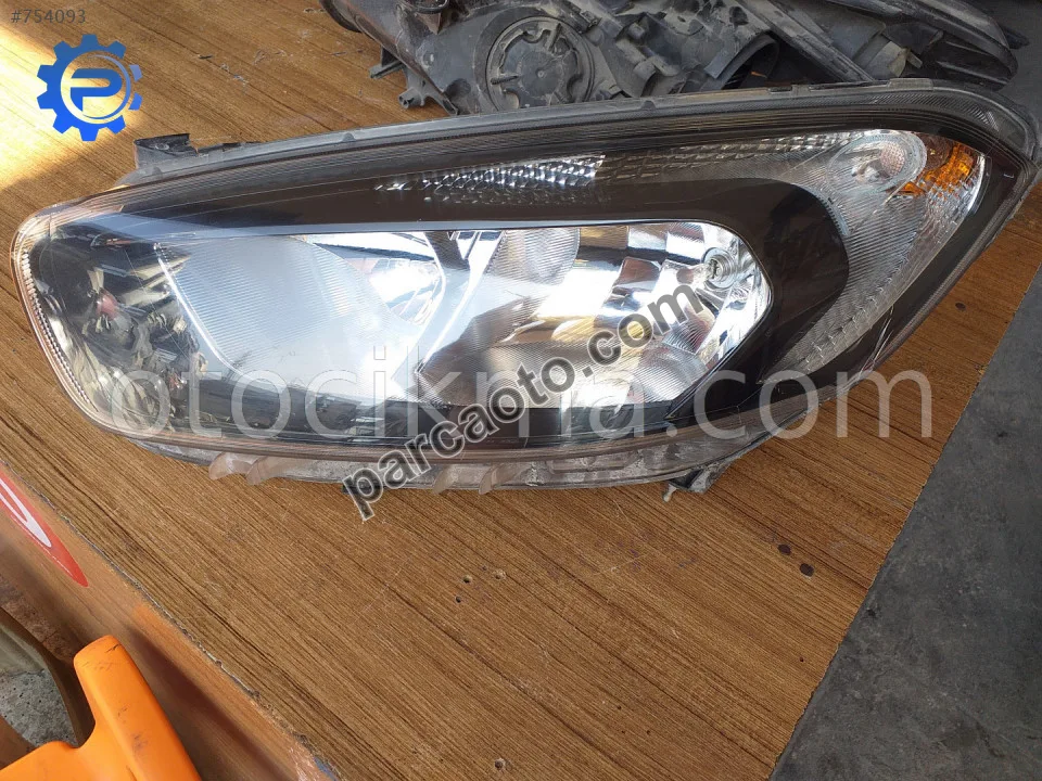 Ford Tourneo Courier Far - Adana Seyhan