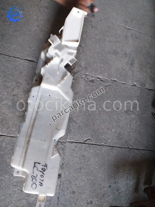 Toyota Auris Silecek Suyu Deposu - Adana Seyhan