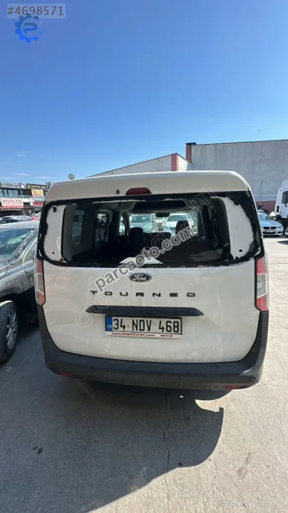 Ford tourneo connect arka cam