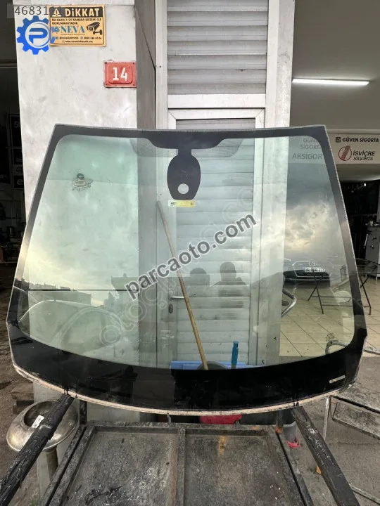Renault captur ön cam çıkma orjinal 2013-2020