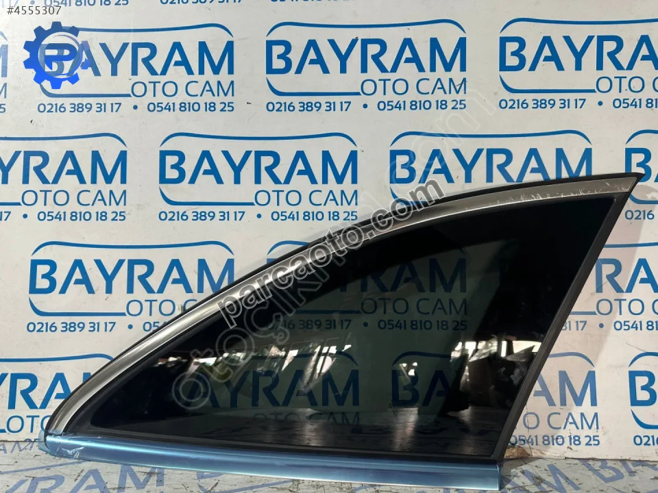 Mercedes w206-s206 arka kelebek camı sağ