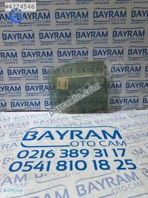 Mercedes c class w202 arka kapı camı sağ