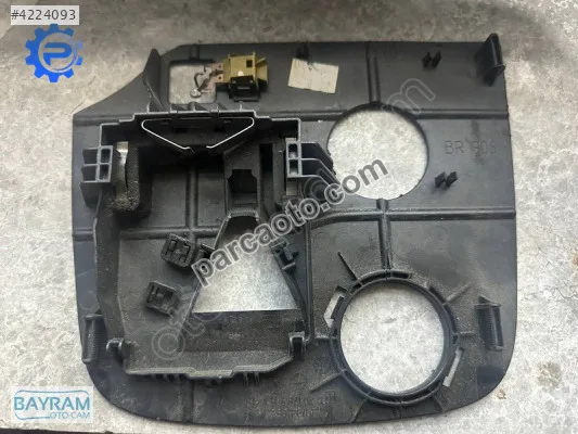 Mercedes Sprinter Ön Cam Izgarası - İstanbul Anadolu Kartal