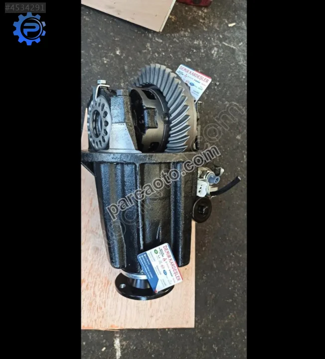 Toyota Land Cruiser VX80 Ön Motorlu Defransiyel