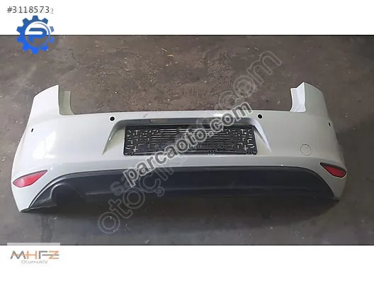 Golf 7 2015 model arka tampon komple set 5g6807421 beyaz hatası