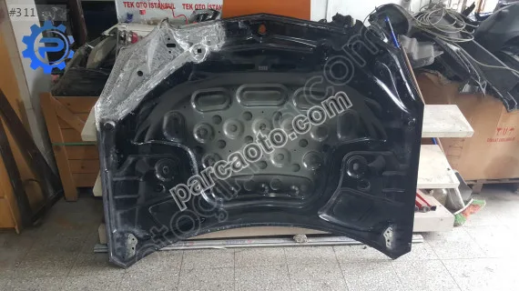Mercedes E 212 KAPUT MAKYAJSIZ