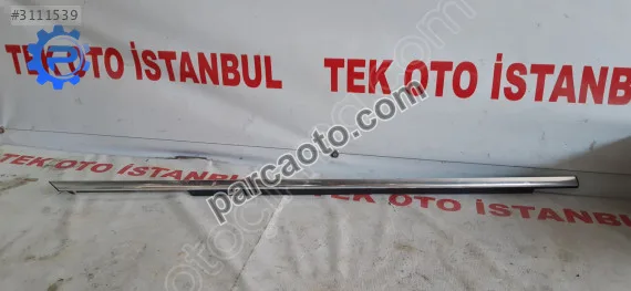 Mercedes c 204 kapı çıtası sağ ön a2047251665