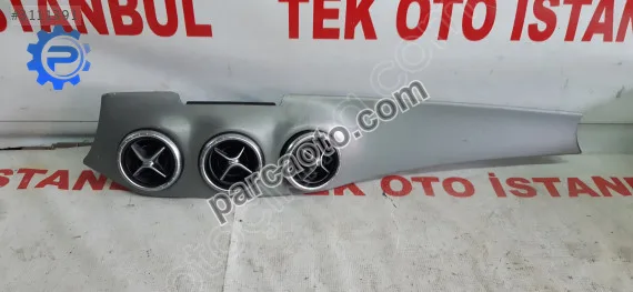 Mercedes cla 117 torpido orta havalandırma bakaliti a117680057