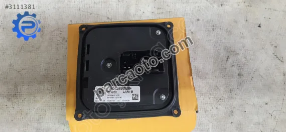Mercedes C 204 BEYİN FAR A2189009103