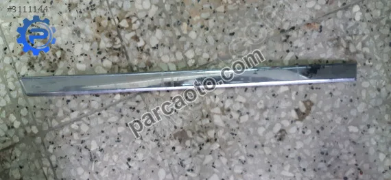 Mercedes glk 204 kapı çıtası sağ arka a2047300480