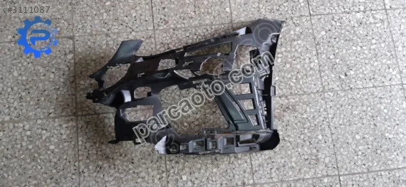Mercedes c 205 braket sol ön yeni kasa a2058855502