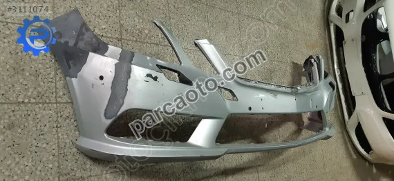 Mercedes E 212 TAMPON ÖN AMG