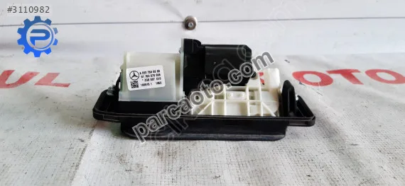 Mercedes c 205 bagaj açma kolu butonu a2227600893