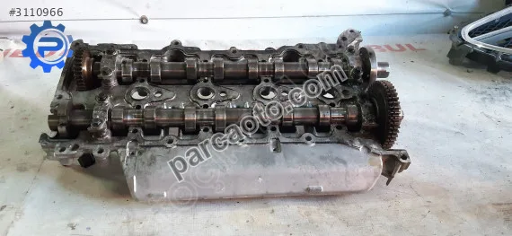 Mercedes c 205 silindir kapağı üst dolu eksantriklerle bera