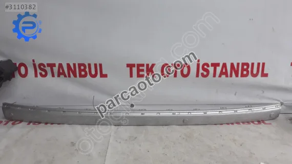 Mercedes e 211 tampon çıtası arka orta çıta a2118000014