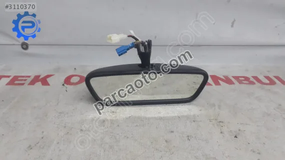 Mercedes a 176 dikiz aynası orta