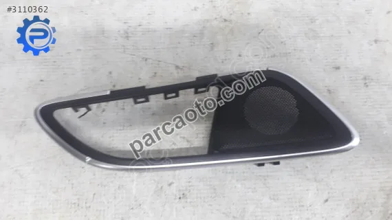 Mercedes a 176 bakalit sağ arka kapı iç kol çerçevesi