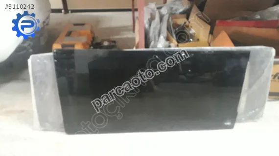 Mercedes vito 639 kapı camı orta