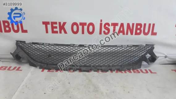 Mercedes c 205 tampon ızgarası amg orta