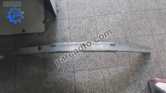 Mercedes E 207 TAMPON DEMİRİ ÖN